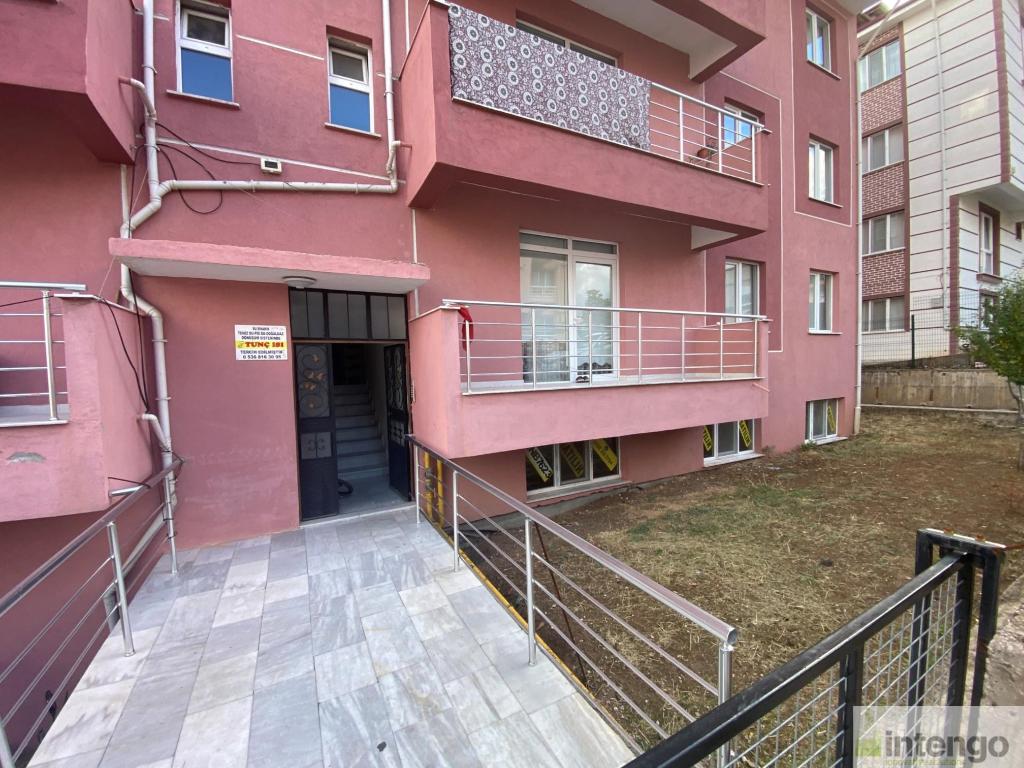 GEDİZ ULUOYMAK MAHALLESİ'NDE SATILIK DAİRE (QNB-7623)