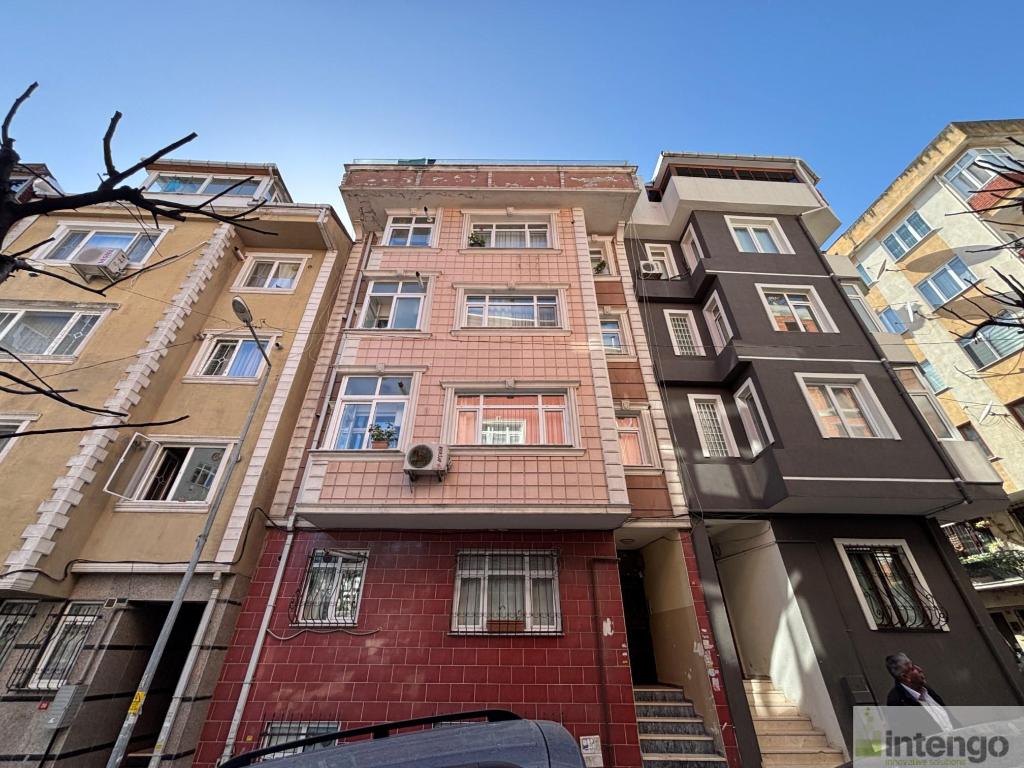 ŞİŞLİ YAYLA MAHALLESİ'NDE SATILIK ÇATI DUBLEKSİ (QNB-7366)