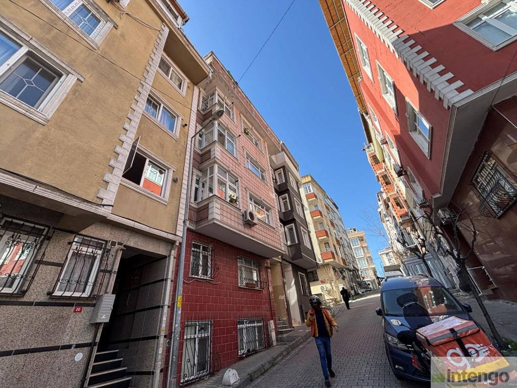 ŞİŞLİ YAYLA MAHALLESİ'NDE SATILIK ÇATI DUBLEKSİ (QNB-7366)