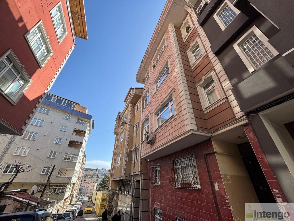 ŞİŞLİ YAYLA MAHALLESİ'NDE SATILIK ÇATI DUBLEKSİ (QNB-7366)