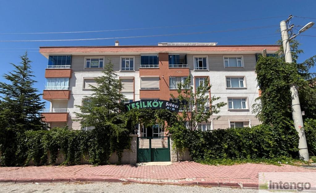 SELÇUKLU YEŞİLKÖY SİTESİ'NDE SATILIK ÇATI DUBLEKSİ (QNB-7649)