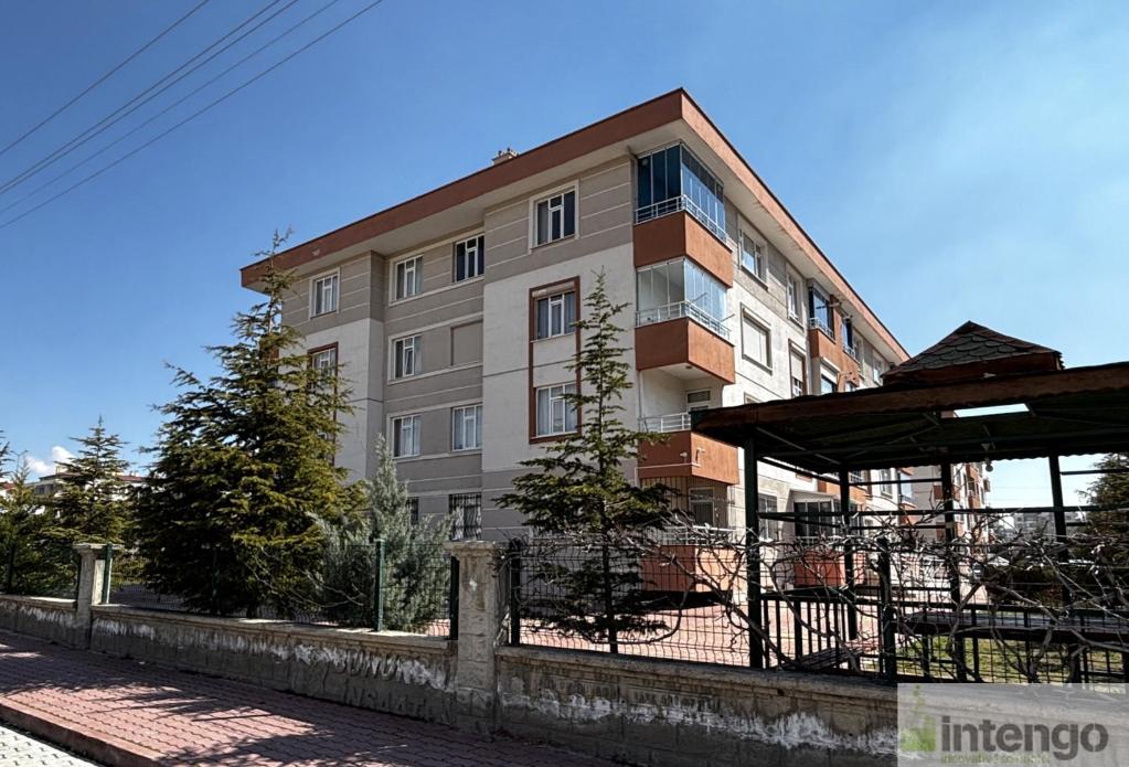 SELÇUKLU YEŞİLKÖY SİTESİ'NDE SATILIK ÇATI DUBLEKSİ (QNB-7649)