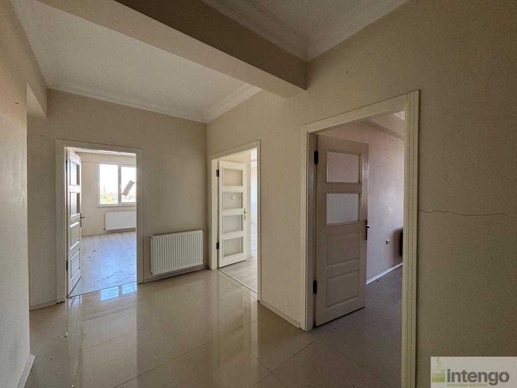 İLKADIM KIRAN MAHALLESİ'NDE SATILIK DAİRE (QNB-7666)