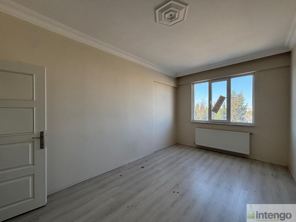 İLKADIM KIRAN MAHALLESİ'NDE SATILIK DAİRE (QNB-7666)
