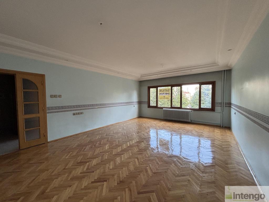 MERAM ALTIN YILDIZ SİTESİ'NDE SATILIK DAİRE (QNB-7696)