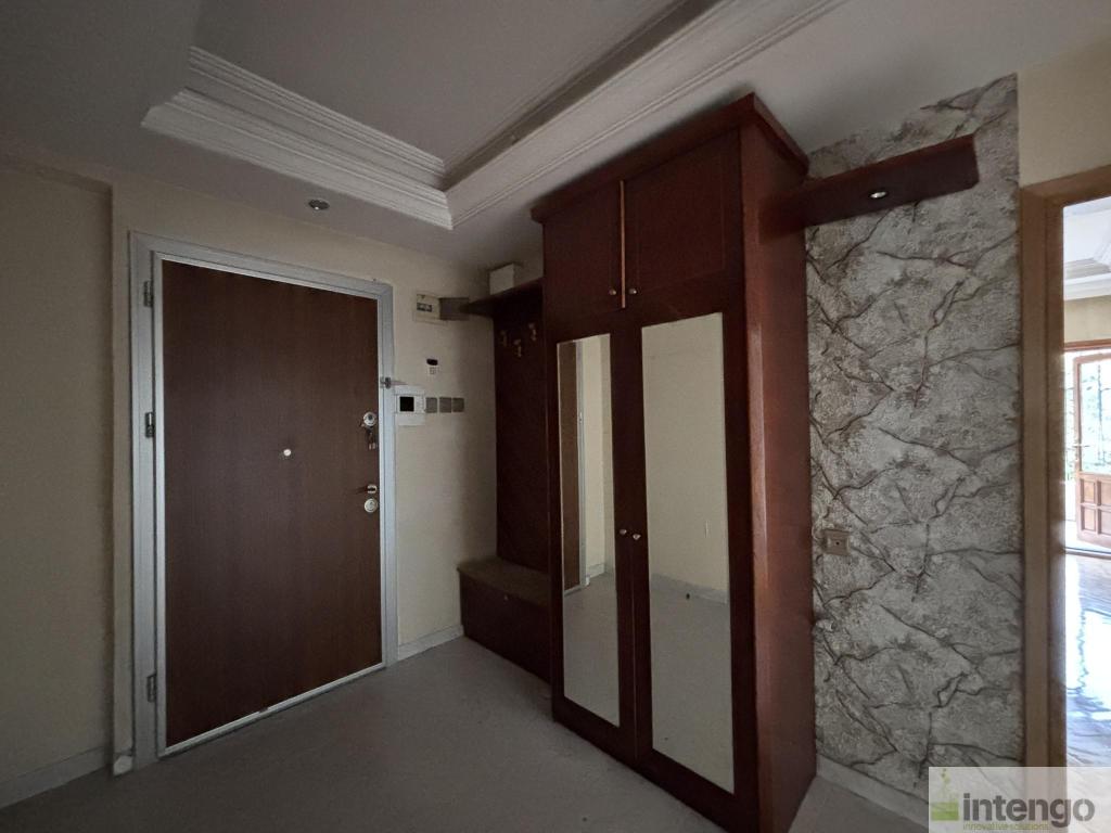 MERAM ALTIN YILDIZ SİTESİ'NDE SATILIK DAİRE (QNB-7696)