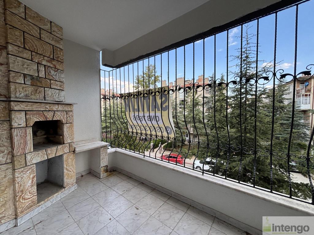 MERAM ALTIN YILDIZ SİTESİ'NDE SATILIK DAİRE (QNB-7696)