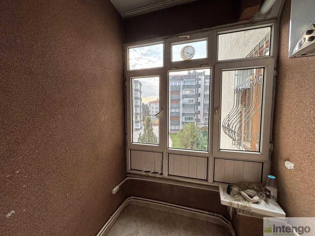 MERAM ALTIN YILDIZ SİTESİ'NDE SATILIK DAİRE (QNB-7696)