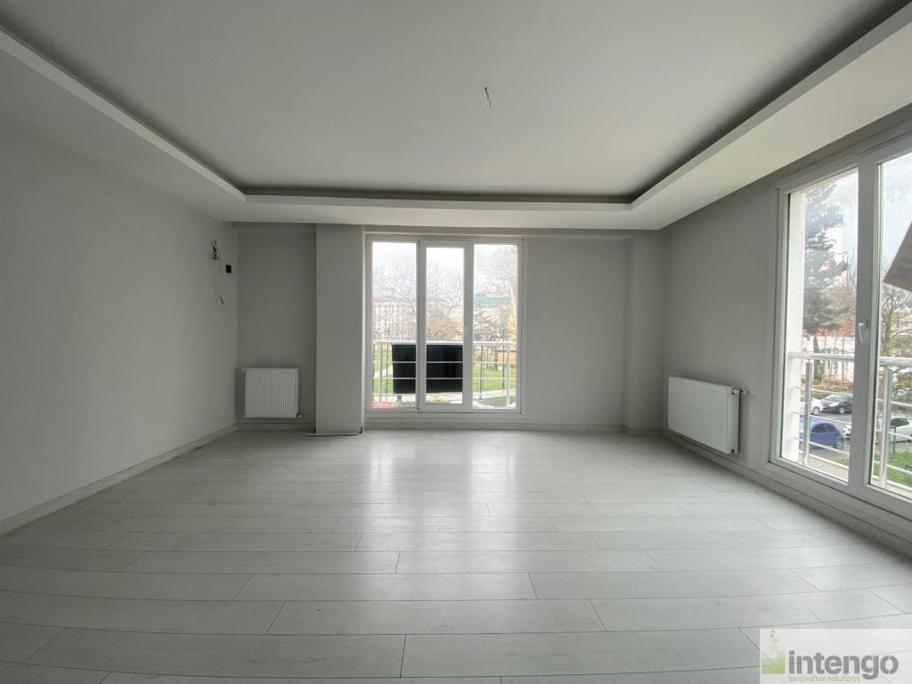 BÜYÜKÇEKMECE FATİH MAHALLESİ'NDE SATILIK DAİRE (DS-3906)