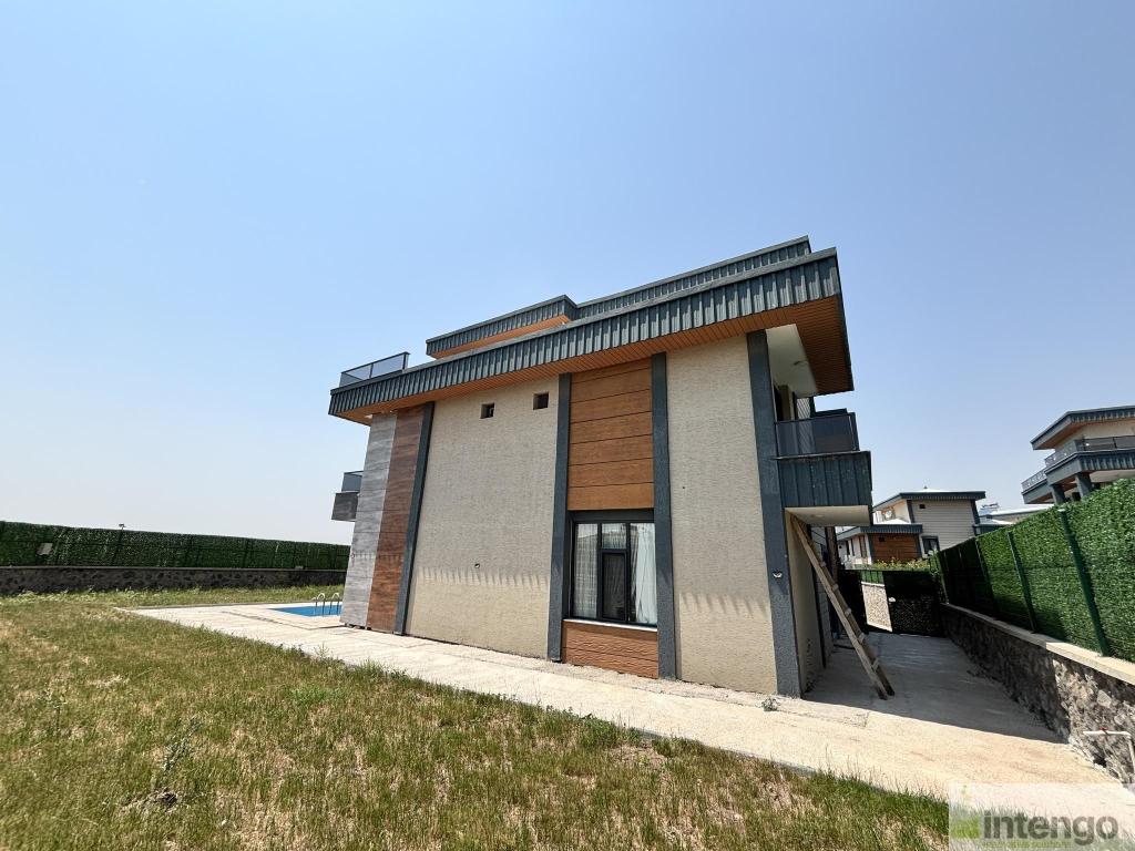 SUR BLUE GARDEN SİTESİ'NDE SATILIK VİLLA (404) — foto 2