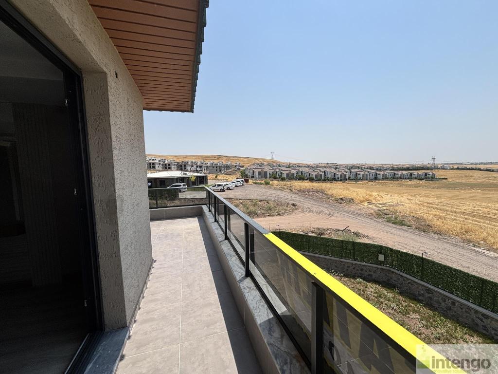SUR BLUE GARDEN SİTESİ'NDE SATILIK VİLLA (404) — foto 29
