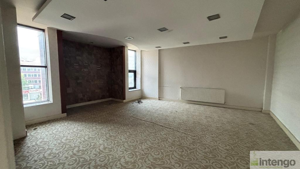 OSMANGAZİ FALCON İŞ MERKEZİ'NDE SATILIK BÜRO (329)