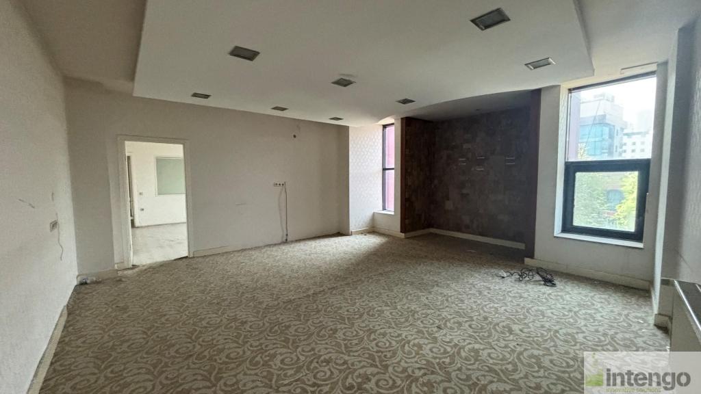 OSMANGAZİ FALCON İŞ MERKEZİ'NDE SATILIK BÜRO (329)