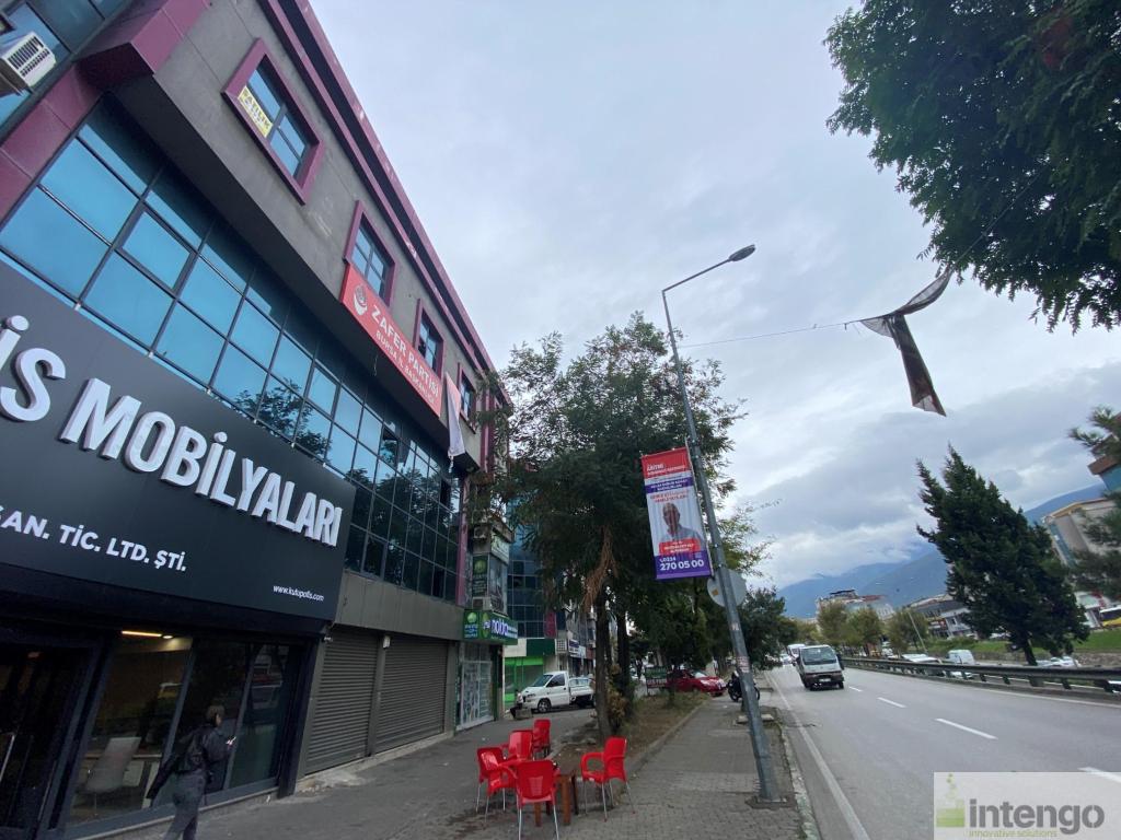 OSMANGAZİ FALCON İŞ MERKEZİ'NDE SATILIK BÜRO (329)