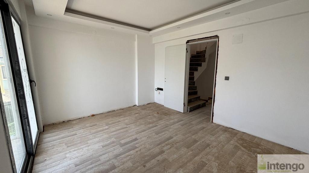 FETHİYE ÇAMKÖY MAHALLESİ'NDE SATILIK TRİPLEKS VİLLA (280)
