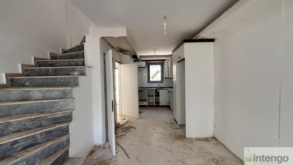 FETHİYE ÇAMKÖY MAHALLESİ'NDE SATILIK TRİPLEKS VİLLA (280)