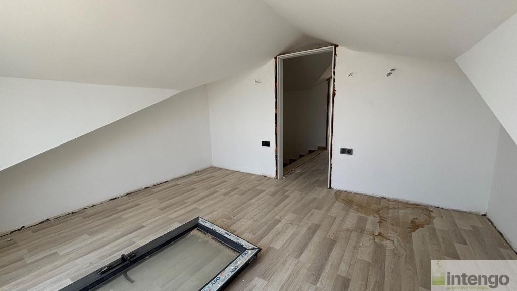 FETHİYE ÇAMKÖY MAHALLESİ'NDE SATILIK TRİPLEKS VİLLA (280)