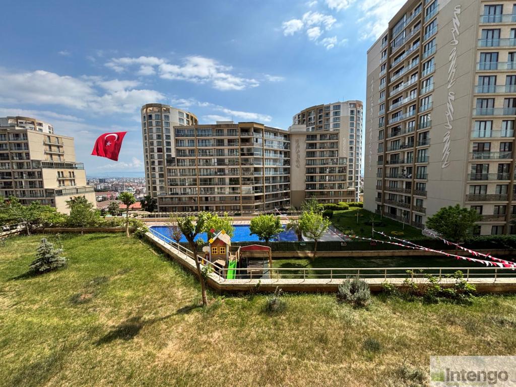 TUZLA EVORA SİTESİ'NDE SATILIK DAİRE (361)