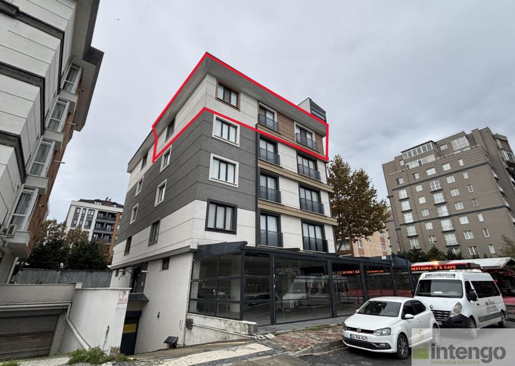 BEYLİKDÜZÜ KAVAKLI MAHALLESİ'NDE SATILIK ÇATI DUBLEKSİ (Z-478)