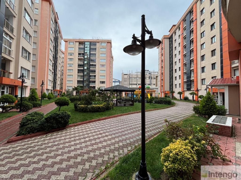 BEYLİKDÜZÜ AK-AL EVLERİ SİTESİ'NDE SATILIK DAİRE (505)