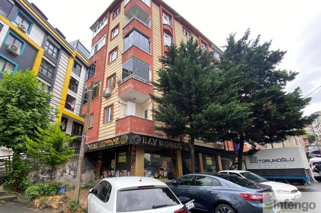 EYÜPSULTAN ESENTEPE MAHALLESİ'NDE SATILIK DEPOLU DÜKKAN (709)