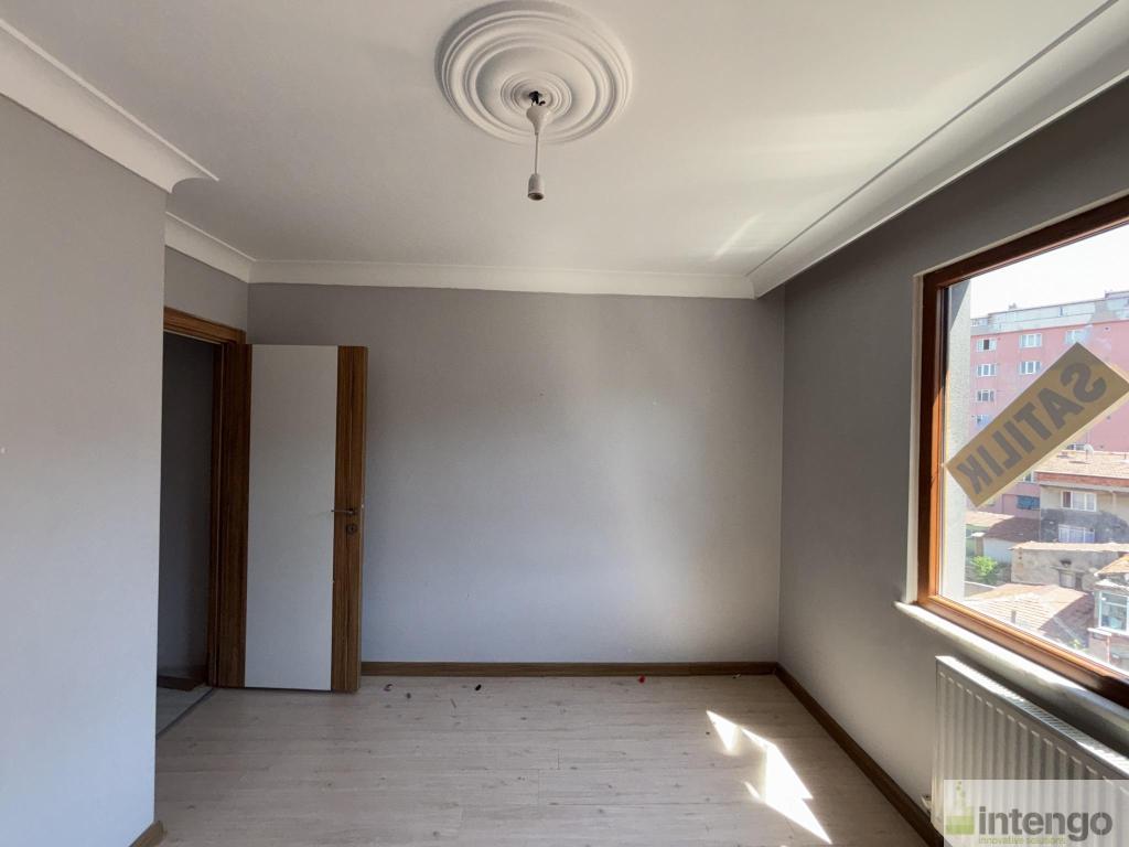 EYÜPSULTAN ESENTEPE MAHALLESİ PARK EVLERİ'NDE SATILIK DAİRE (710)