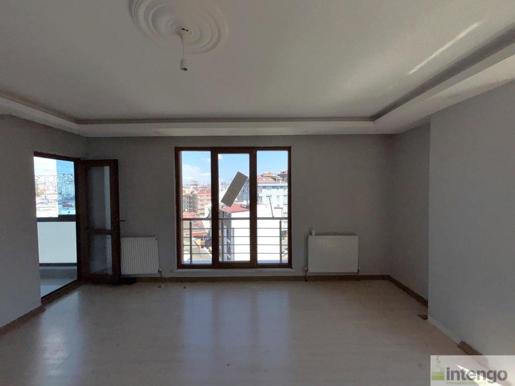 EYÜPSULTAN ESENTEPE MAHALLESİ PARK EVLERİ'NDE SATILIK DAİRE (710)