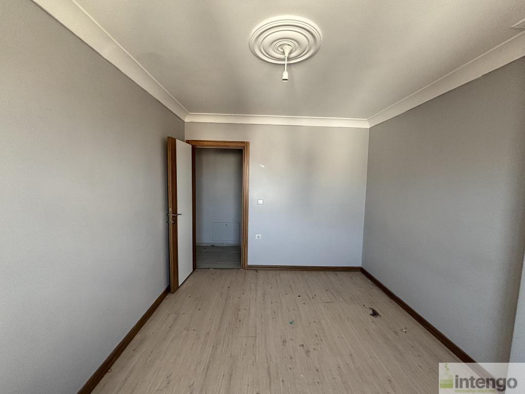 EYÜPSULTAN ESENTEPE MAHALLESİ PARK EVLERİ'NDE SATILIK DAİRE (710)