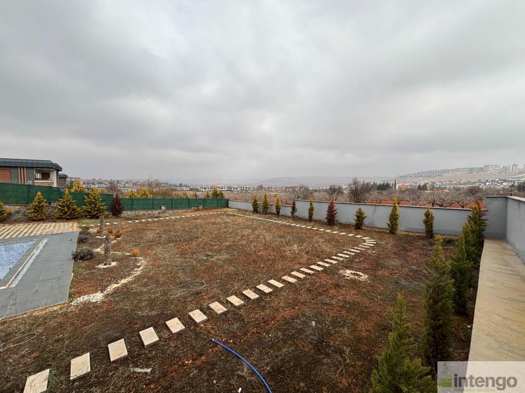 OĞUZELİ MİMAR SİNAN MAHALLESİ'NDE SATILIK TRİPLEKS VİLLA (378)