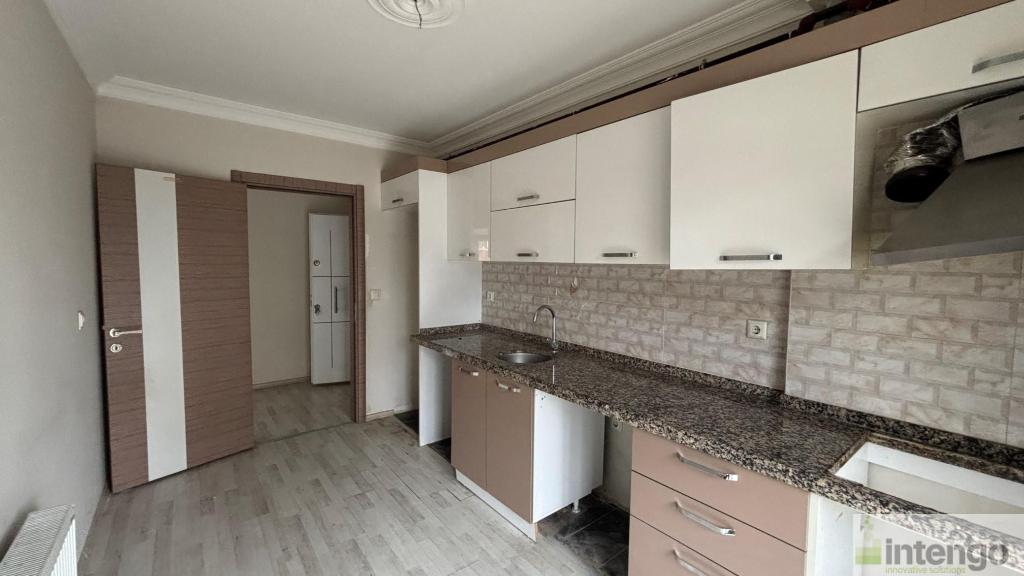 NİLÜFER KAYAPA MAHALLESİ'NDE SATILIK DAİRE (605)