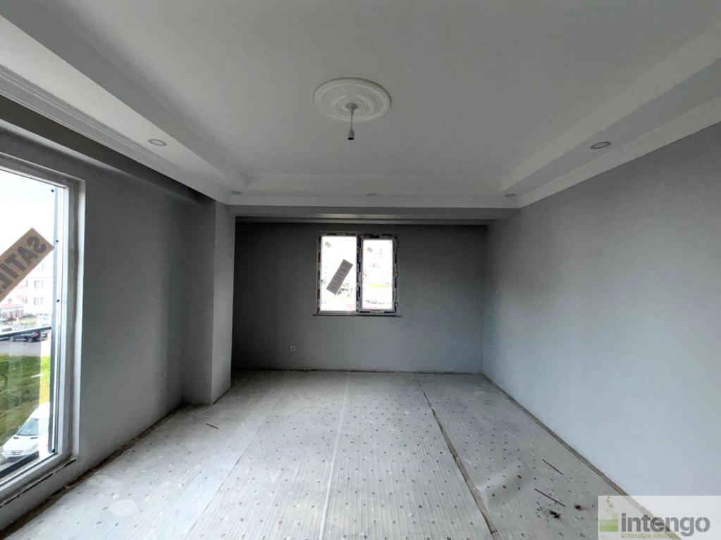 ÇAYIROVA EMEK MAHALLESİ'NDE SATILIK DAİRE (872)
