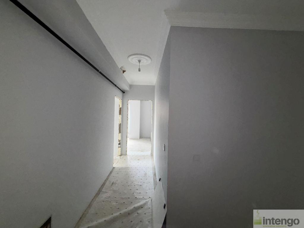 ÇAYIROVA EMEK MAHALLESİ'NDE SATILIK DAİRE (872)