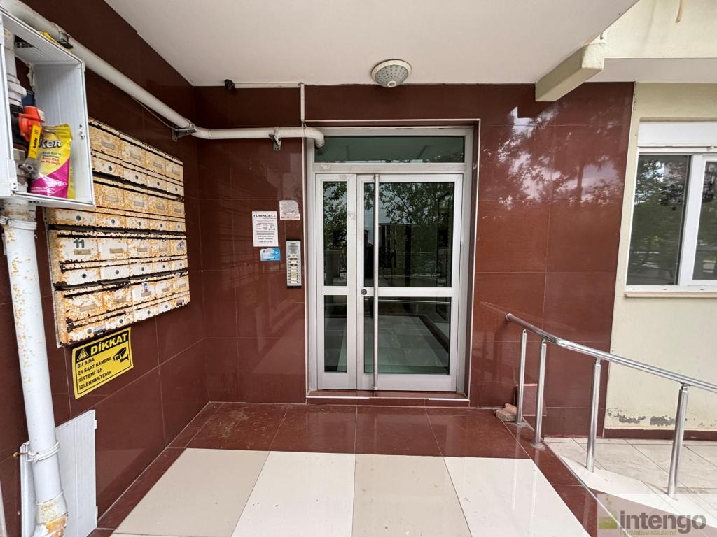 MURATPAŞA GÜZELOBA MAHALLESİ'NDE SATILIK DAİRE (876)