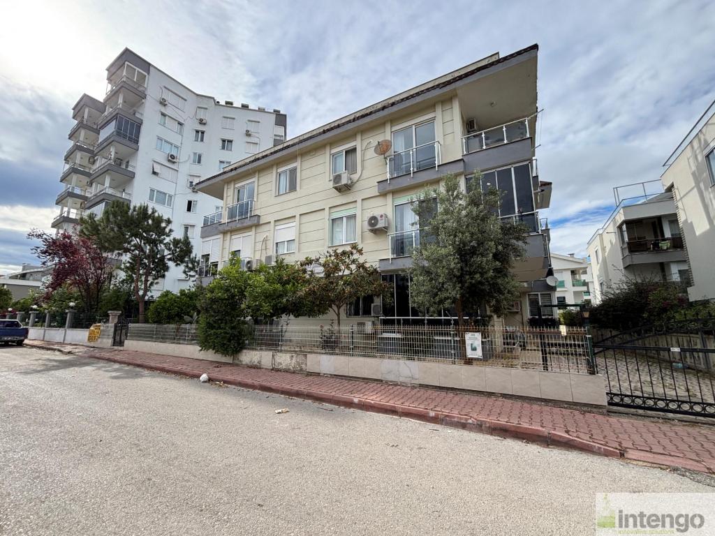 MURATPAŞA GÜZELOBA MAHALLESİ'NDE SATILIK DAİRE (876)