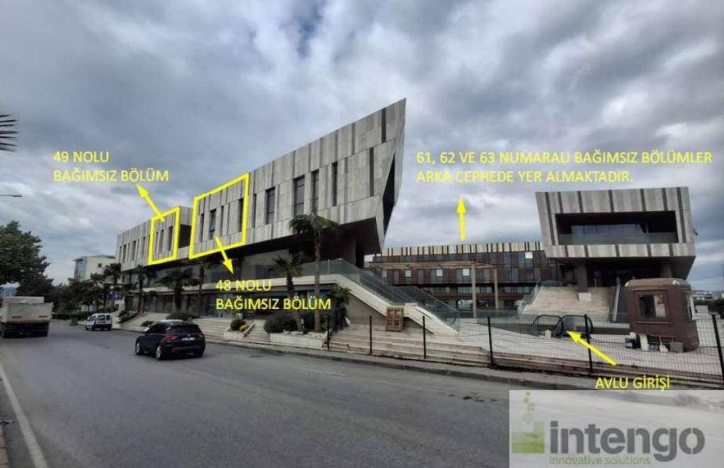 BORNOVA 4S İŞ MERKEZİ'NDE SATILIK OFİS (935)