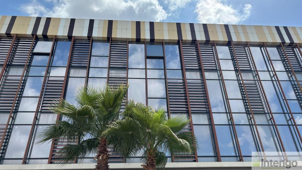 BORNOVA 4S İŞ MERKEZİ'NDE SATILIK OFİS (937)