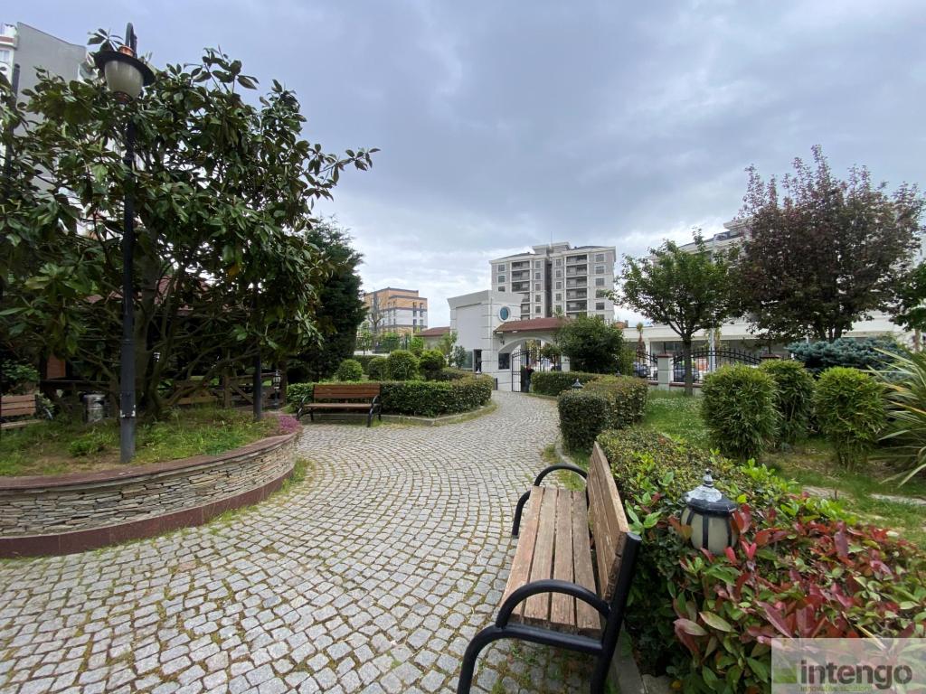 BAŞAKŞEHİR AK RESIDENCE'DA SATILIK DAİRE (950)