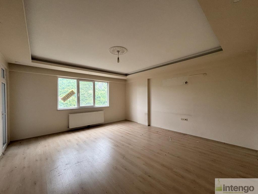 ARTVİN KÜRE MAHALLESİ'NDE SATILIK DAİRE (952)