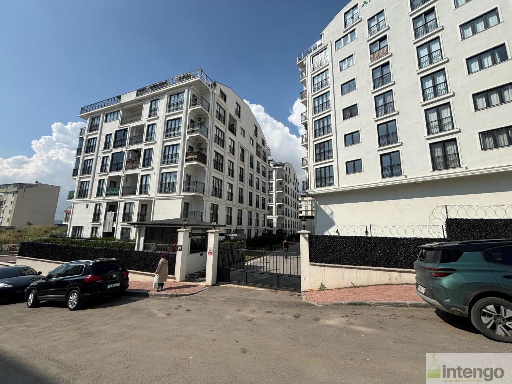 ÇAYIROVA AKSU YAŞAM SİTESİ'NDE SATILIK DAİRE (868)