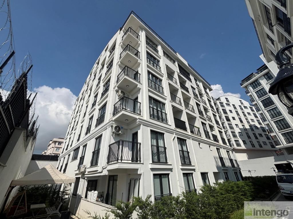 ÇAYIROVA AKSU YAŞAM SİTESİ'NDE SATILIK DAİRE (868)
