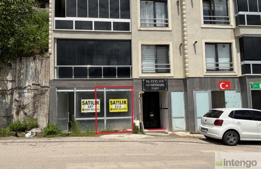 GİRESUN MERKEZ MEHMET İZMEN CADDESİ'NDE SATILIK DÜKKAN (228)