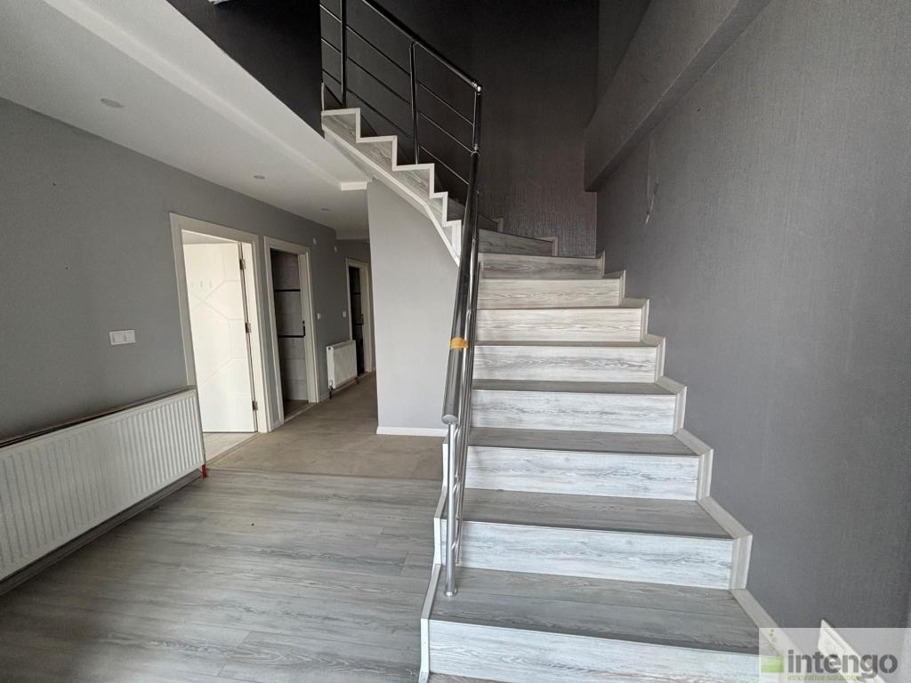 ISPARTA MERKEZ EMRE MAHALLESİ'NDE SATILIK DUBLEKS DAİRE (956)