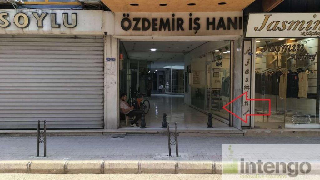 ŞAHİNBEY ÖZDEMİR PASAJI'NDA SATILIK DÜKKAN (970)