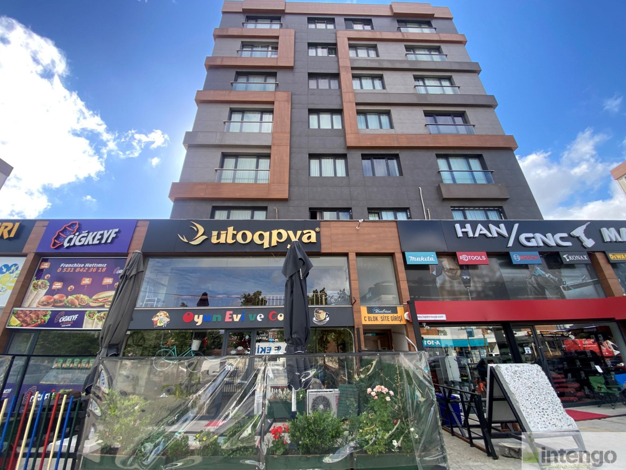 https://refiles.intengo.com/images/real-estate/133/5772/091a339c-435c-41cd-8513-b234e586b948.jpg