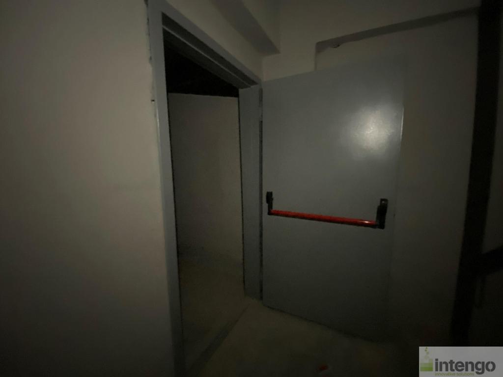 KAPAKLI BOSTİM İŞ MERKEZİ'NDE SATILIK 4 KATLI DÜKKAN (546) — foto 15