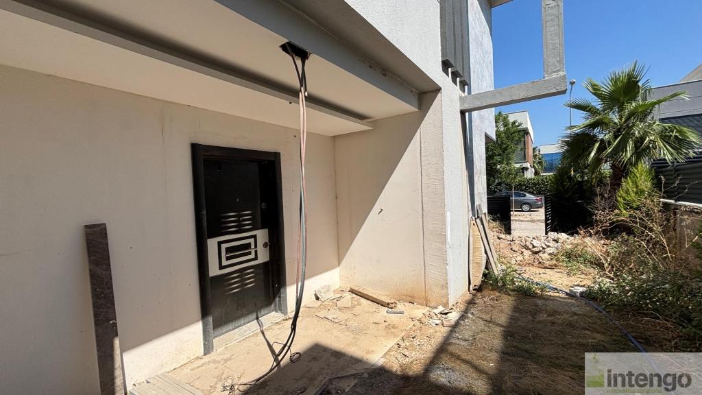 BORNOVA KAZIM DİRİK MAHALLESİ'NDE SATILIK TRİPLEKS VİLLA (990) — foto 6