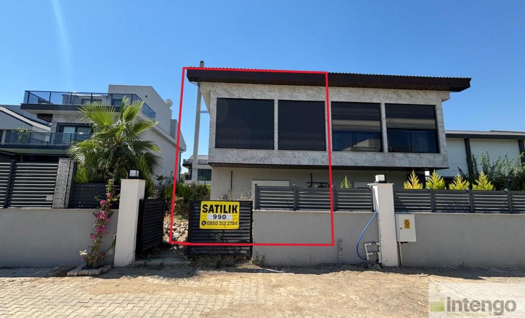 BORNOVA KAZIM DİRİK MAHALLESİ'NDE SATILIK TRİPLEKS VİLLA (990) — foto 2