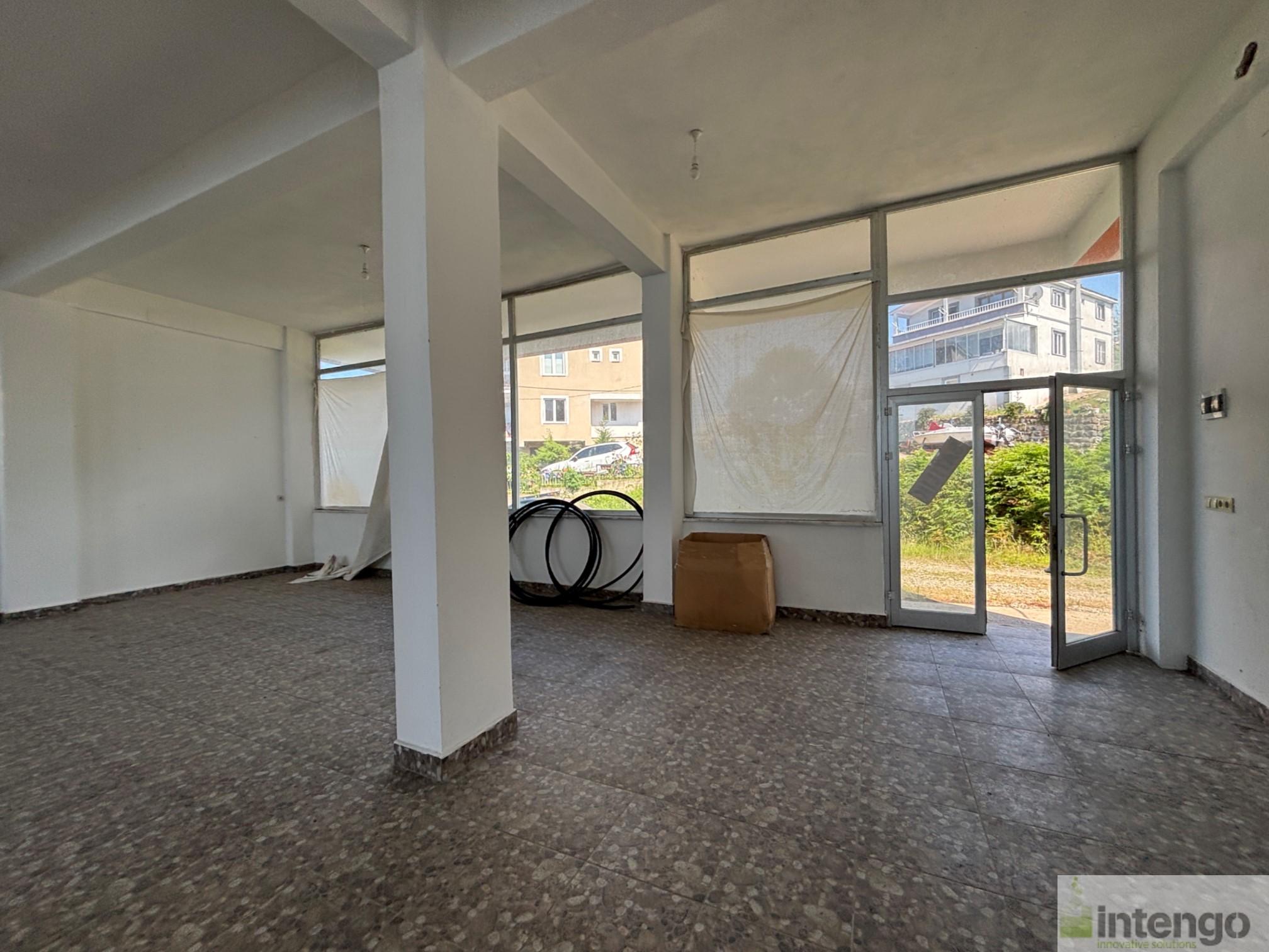 https://refiles.intengo.com/images/real-estate/133/5986/08413232-bc58-4e67-8d1a-2f7ddc519233.jpg