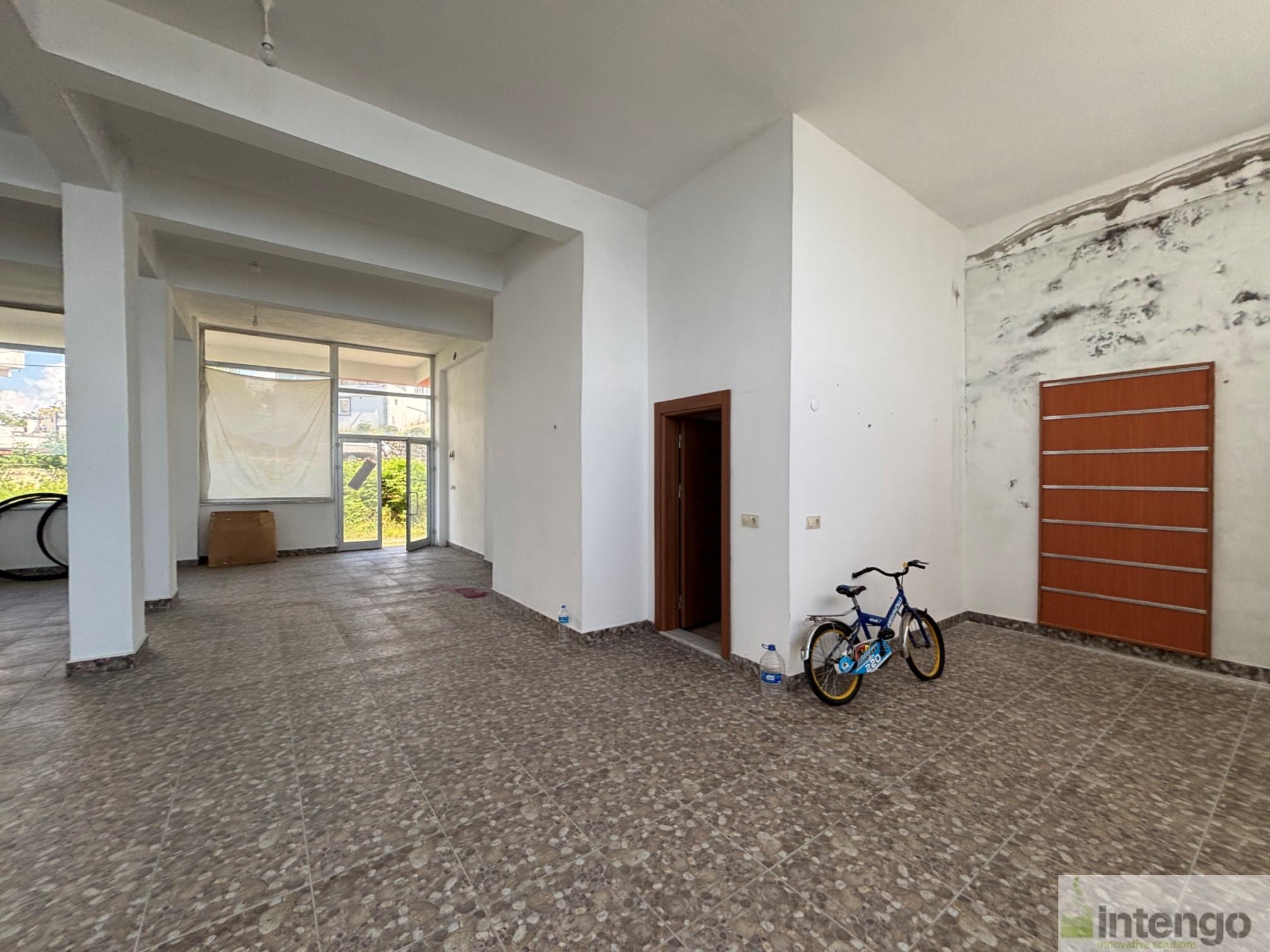 https://refiles.intengo.com/images/real-estate/133/5986/484608f3-6577-4eab-b5f5-0621466defd0.jpg