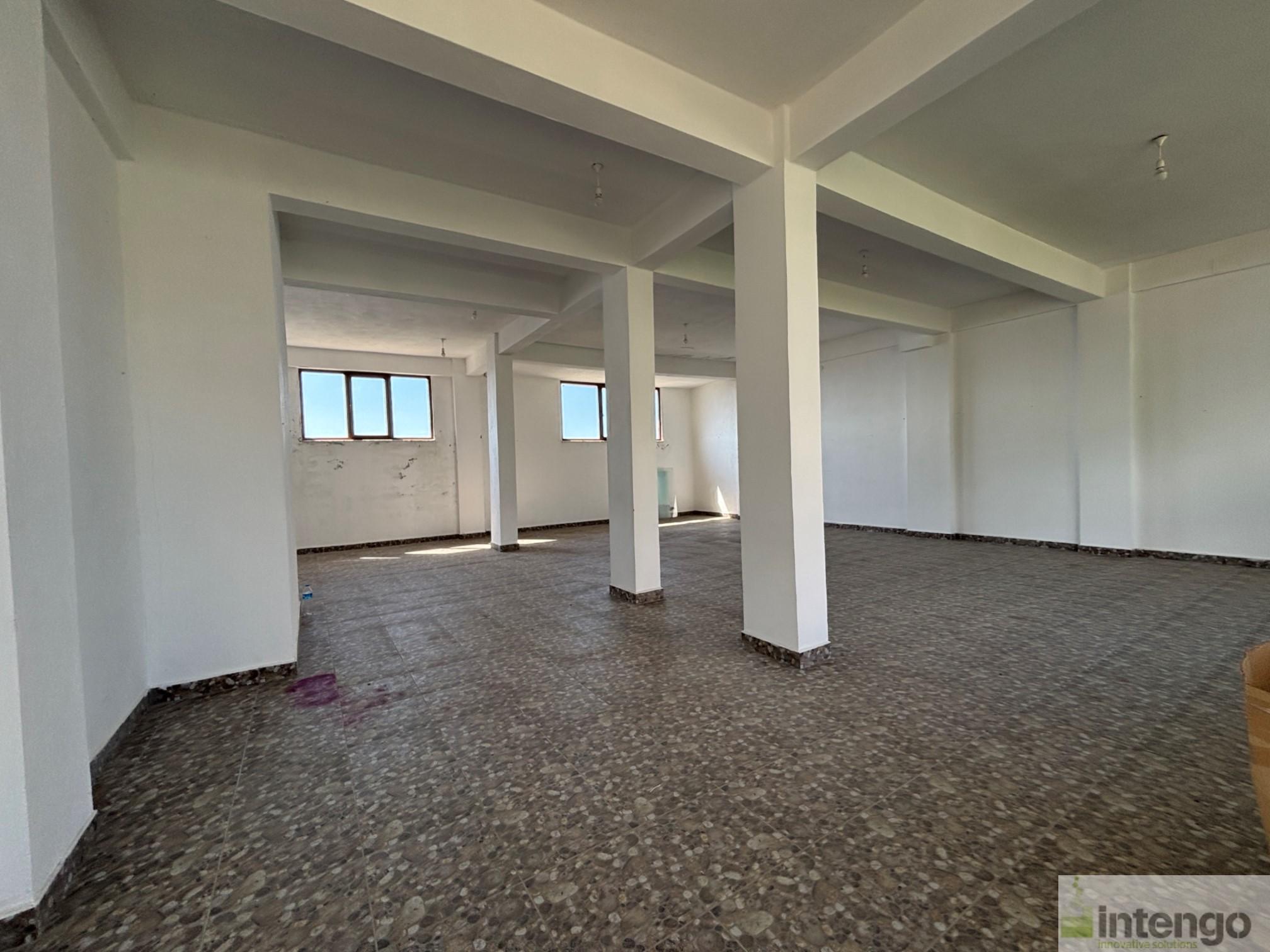https://refiles.intengo.com/images/real-estate/133/5986/74b5d21f-ba6e-40a5-b348-8c8b6297696b.jpg